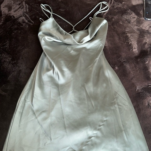 Satin sage color dress 👗 - Picture 1 of 6